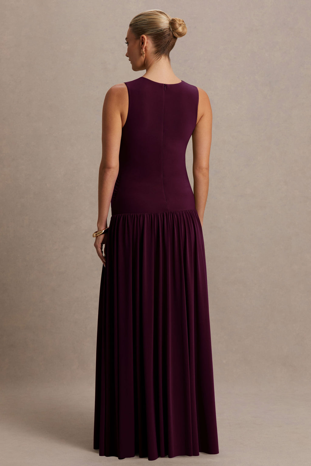 Outline | Plum Crew-Neck Maternity Maxi Dress With Pleated Skirt