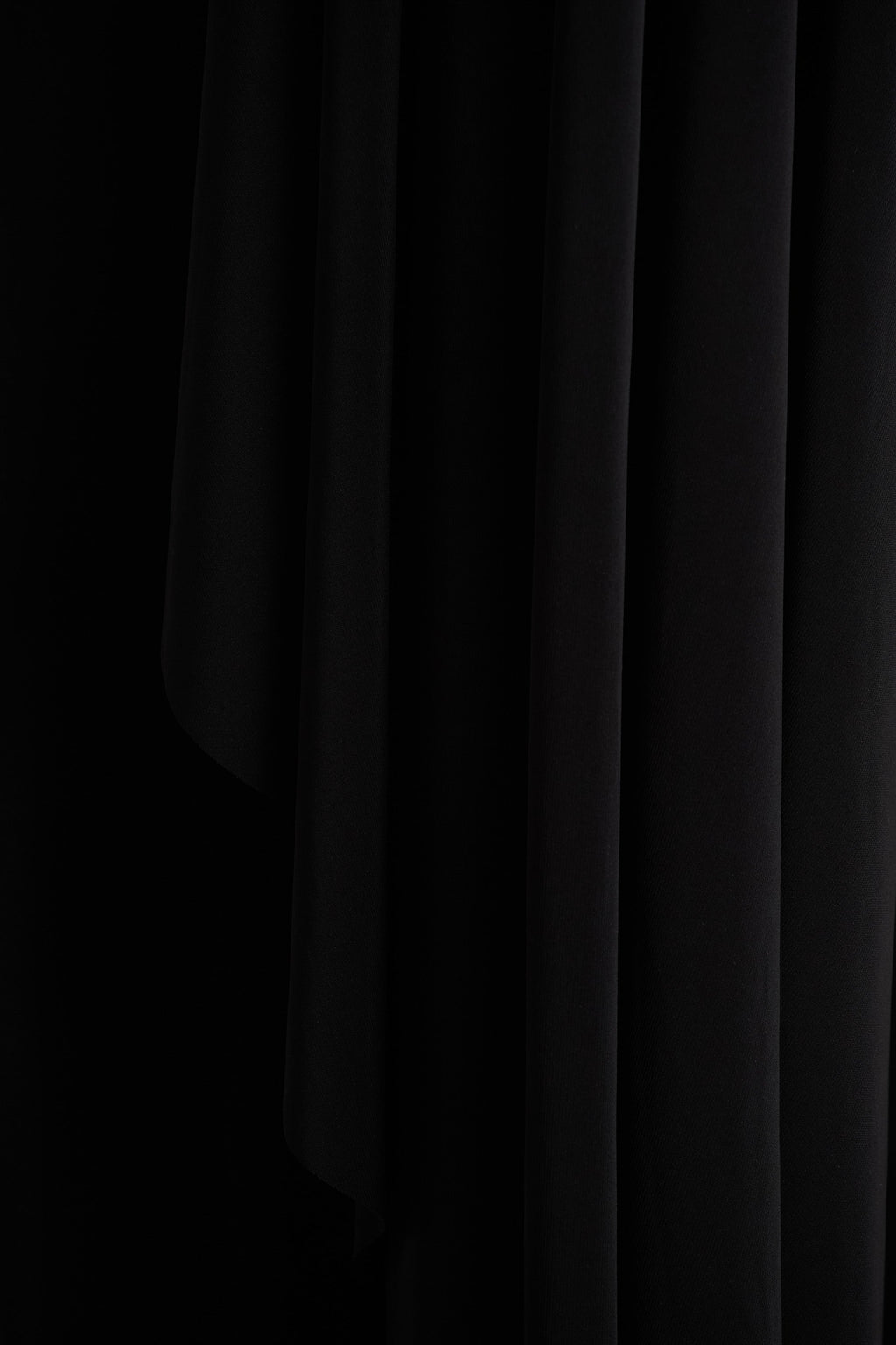 Briony | Black Crew-Neck Maxi Dress With Cape Sleeves