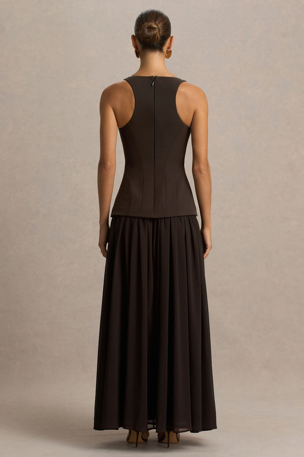 Kelly | Brown Scoop-Neck Maxi Dress With Pleated Mesh Skirt