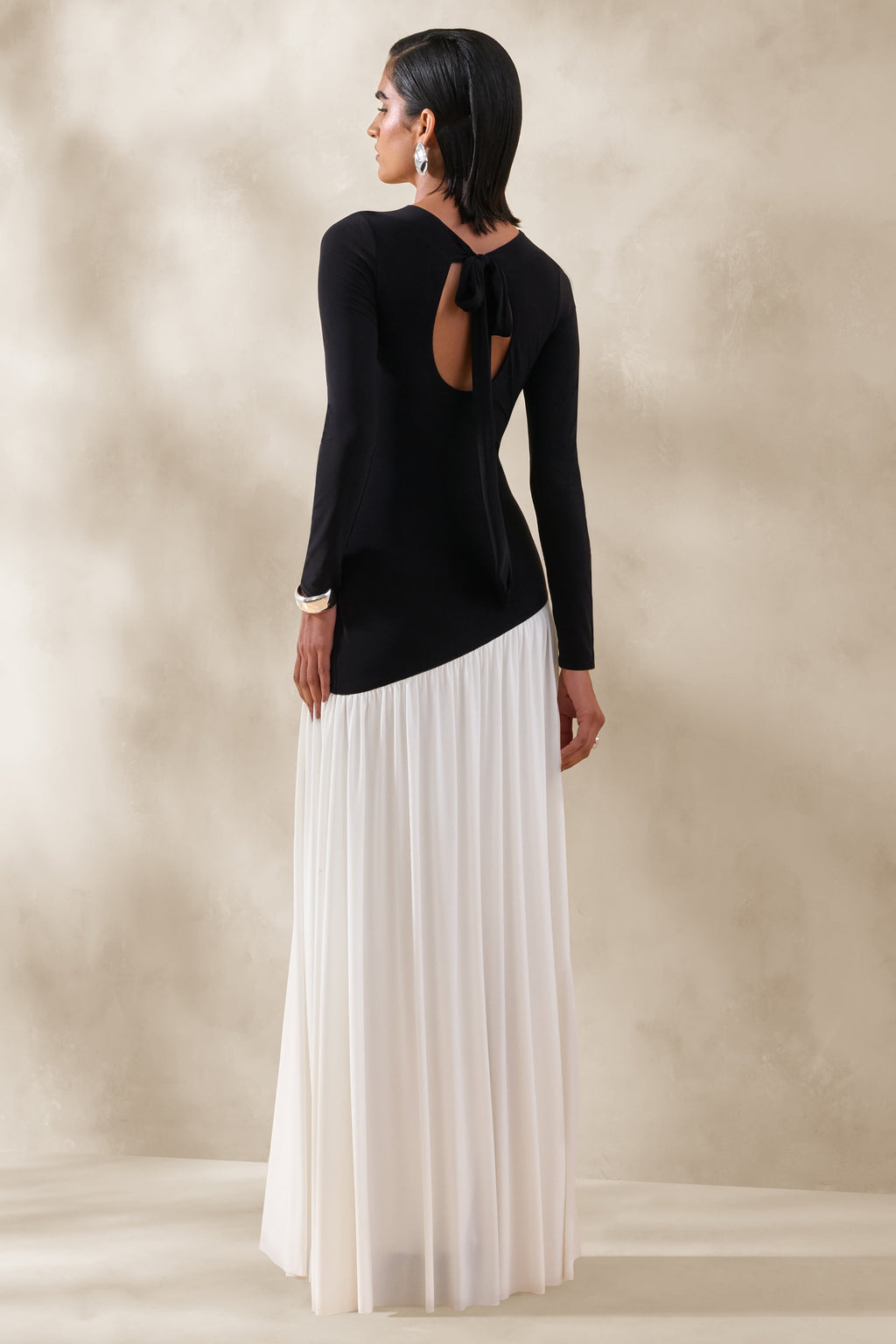 Jasira | Black & White Crew-Neck Maxi Dress With Asymmetric Drop-Waist