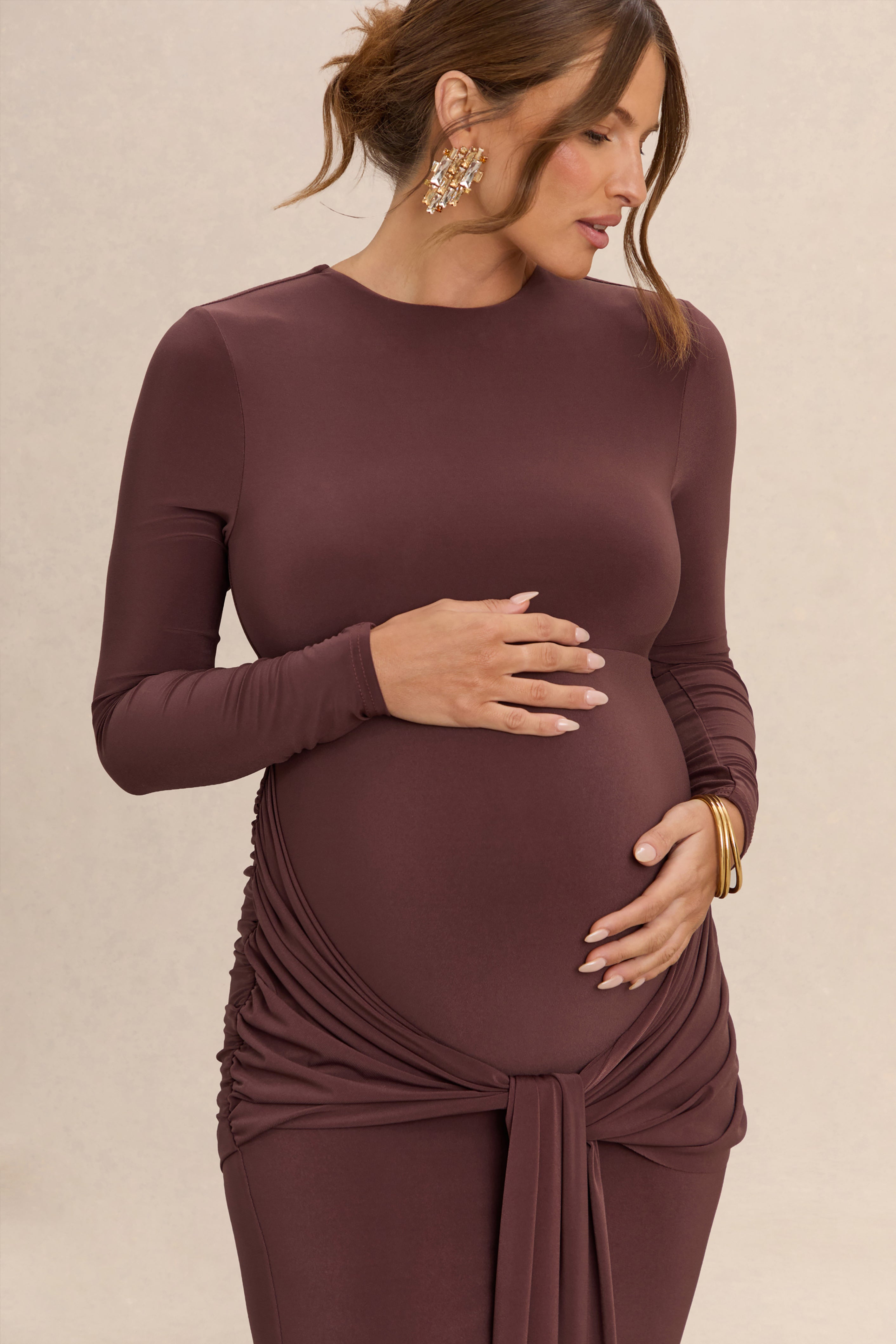 Aveny | Brown Crew-Neck Maternity Maxi Dress With Ruched-Detailing And Sash