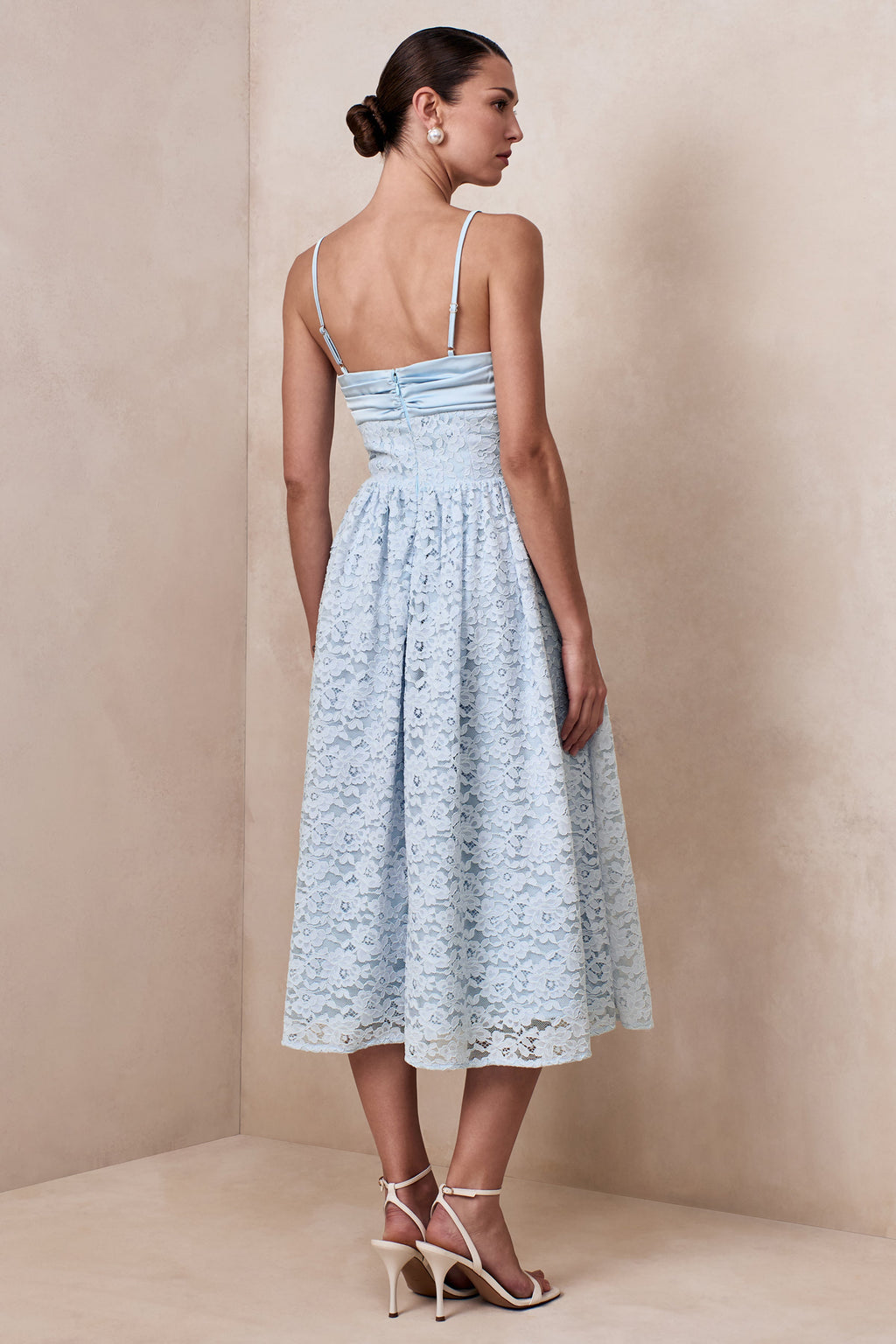 Gloriana | Powder Blue Lace Sweetheart-Neck Midi Dress