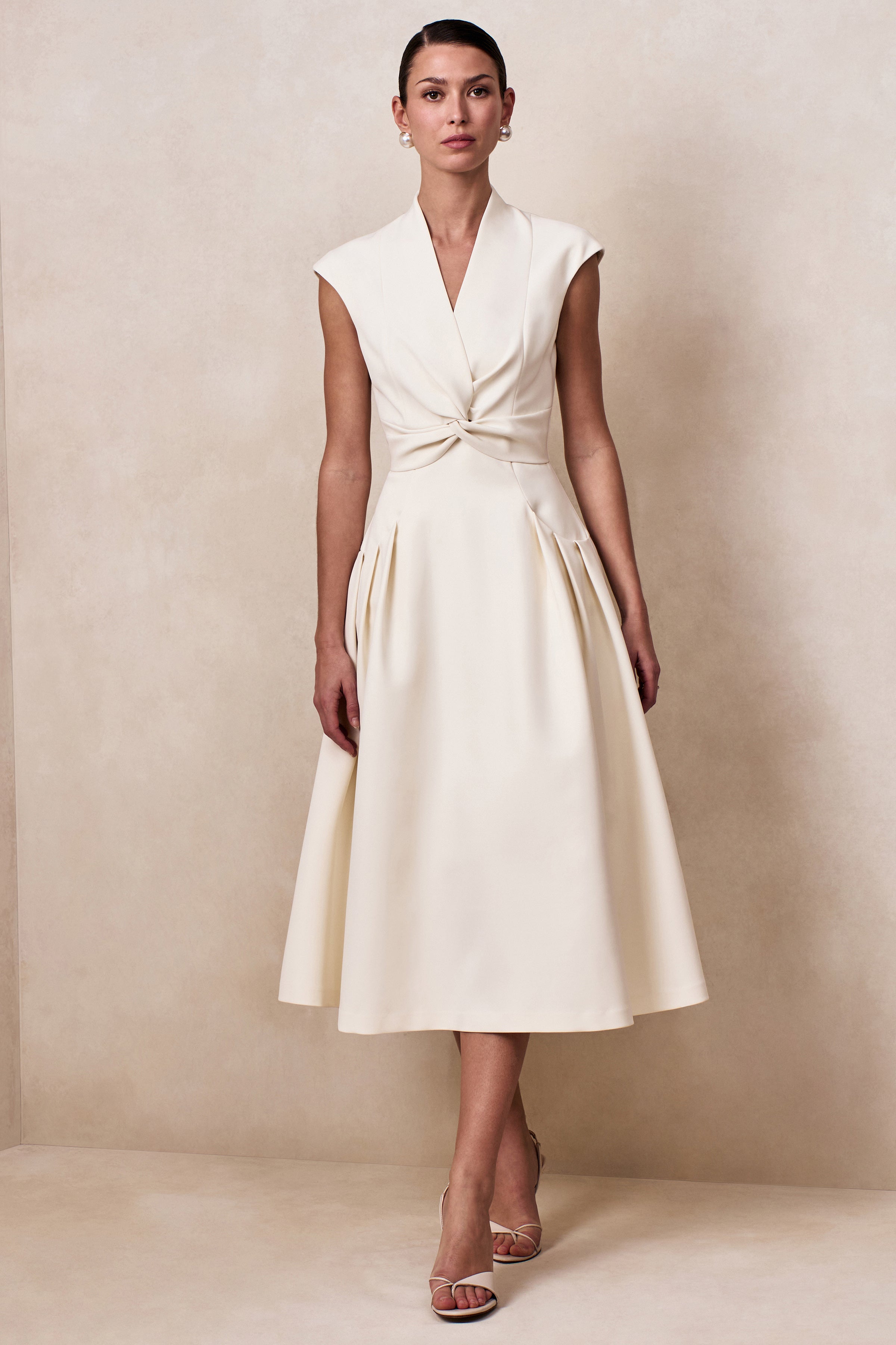 Kylen | White V-Neck Midi Dress