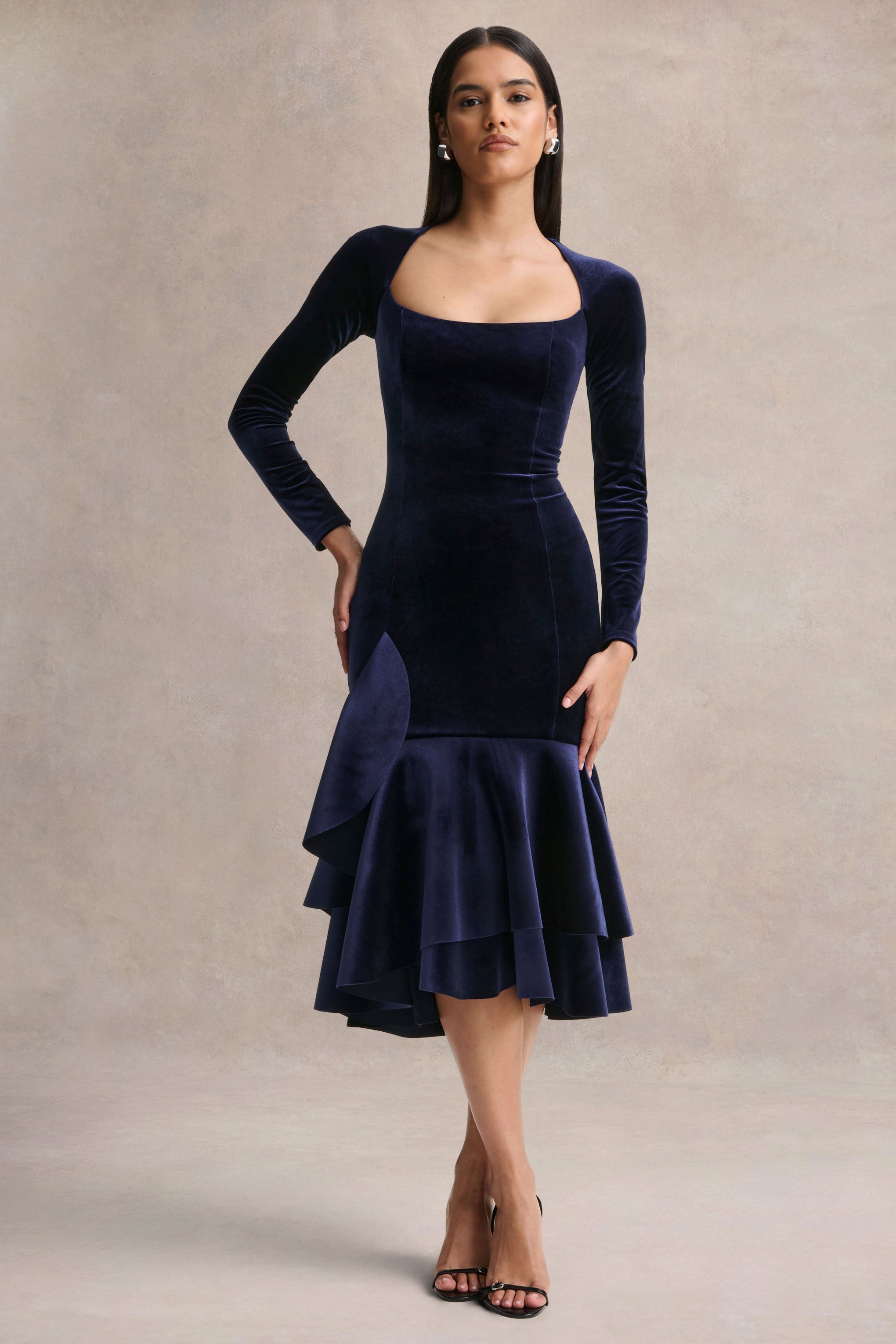 Emberlyn | Navy Velvet Scoop-Neck Fishtail Midi Dress