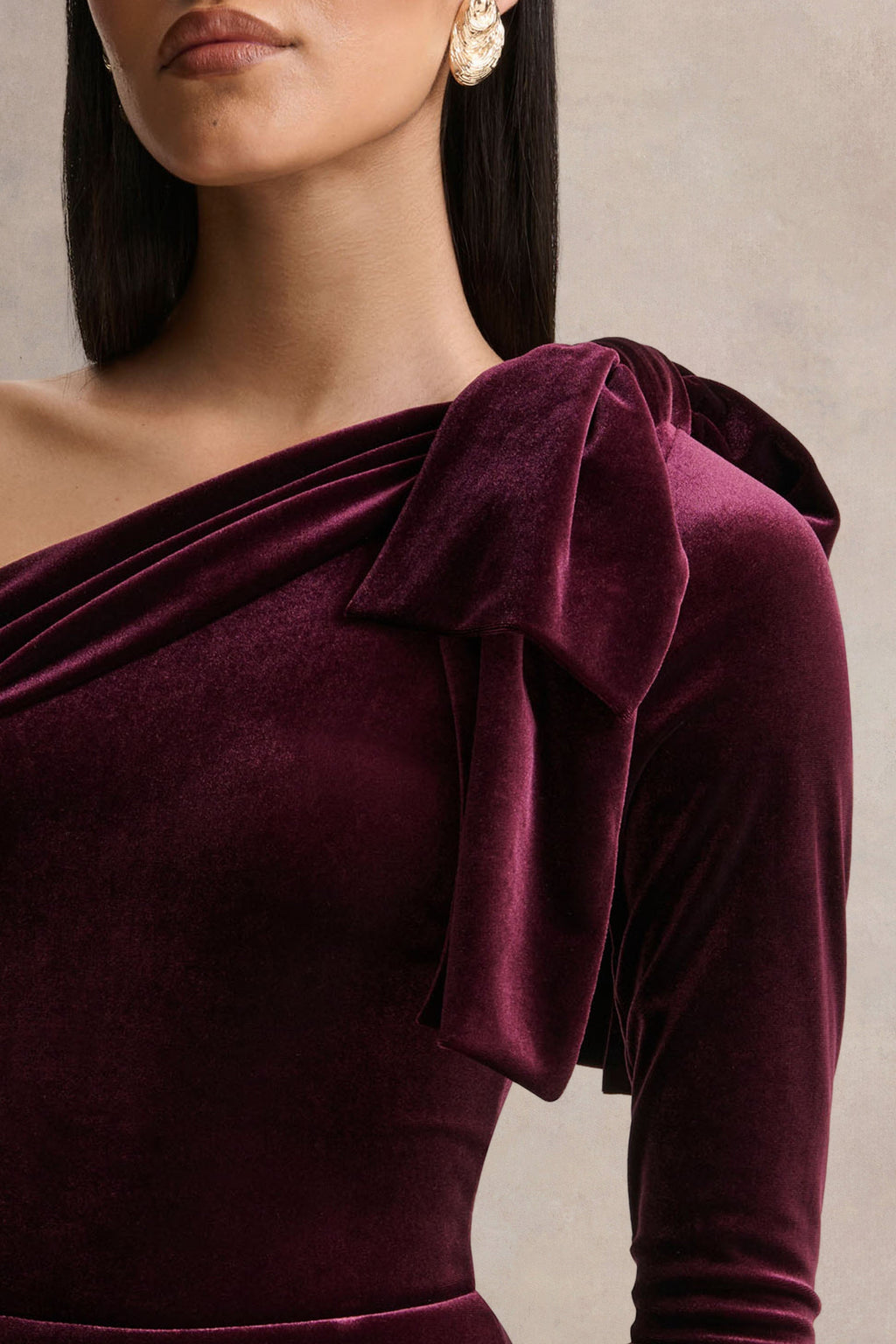 Vespera | Burgundy Velvet Asymmetric Neck Midi Dress With Bow Detail