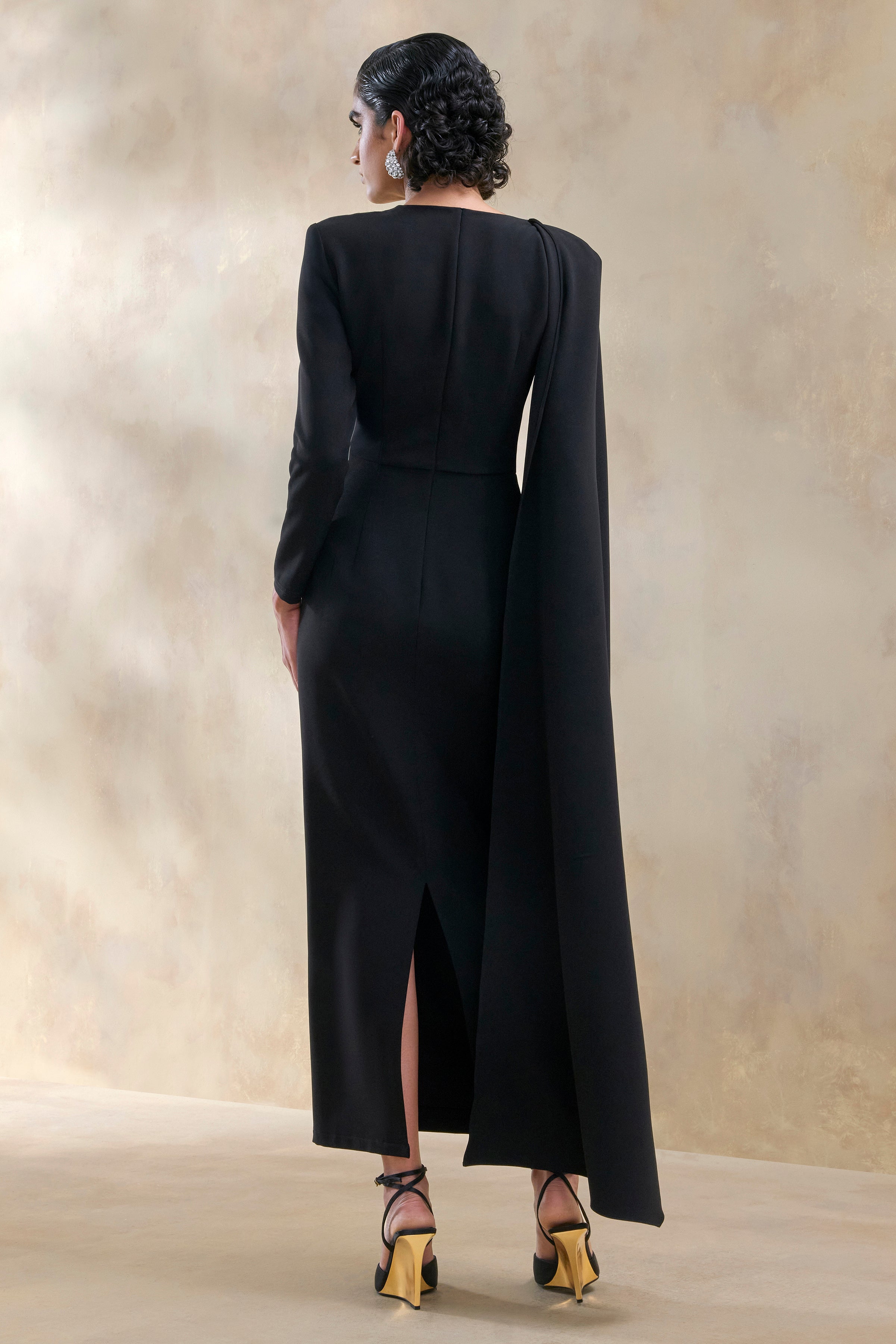 Jovea | Black Round-Neck Maxi Dress With Cape-Sleeve
