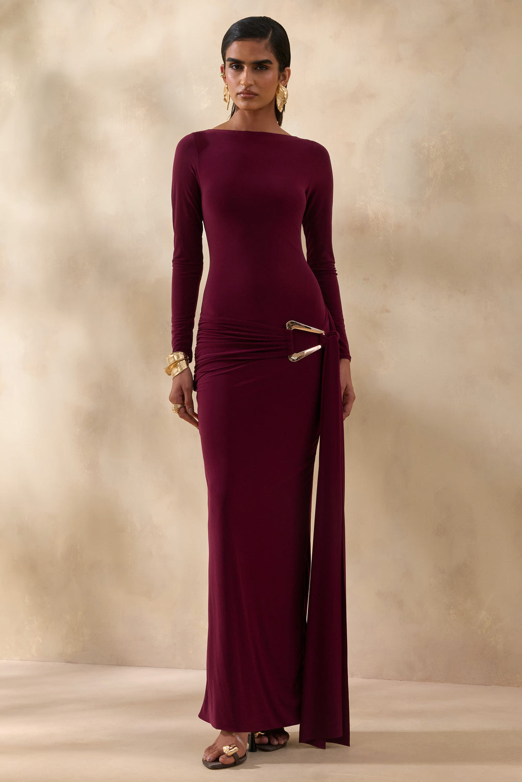 Astrielle | Burgundy Wide-Neck With Gold-Detail And Sash