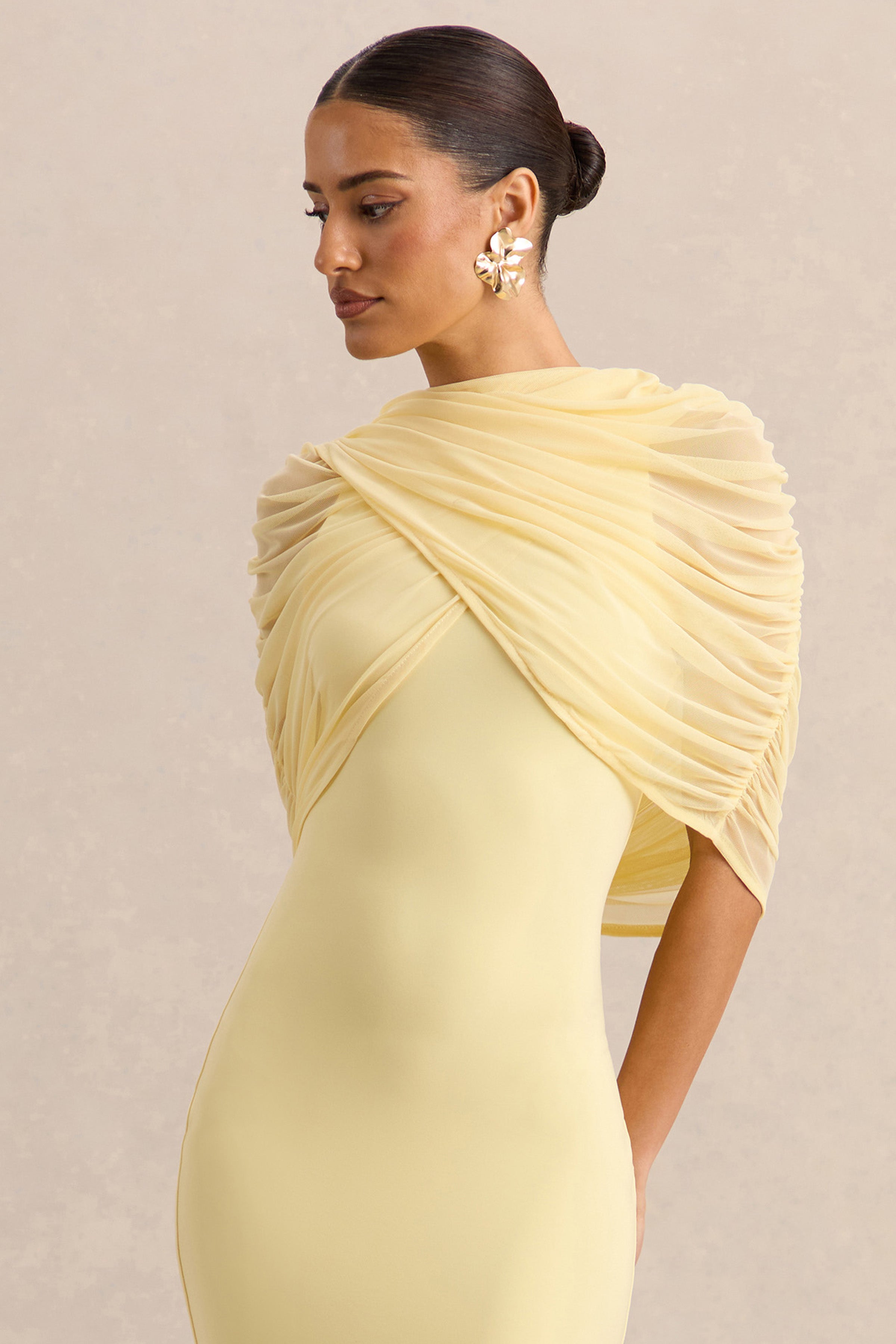 Magoria | Lemon Mesh Round-Neck Cape